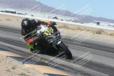 media/Oct-30-2025-Racers Edge (Thu) [[dabbdaf680]]/3-B Group/Session 3 (Turn 15 Inside)/